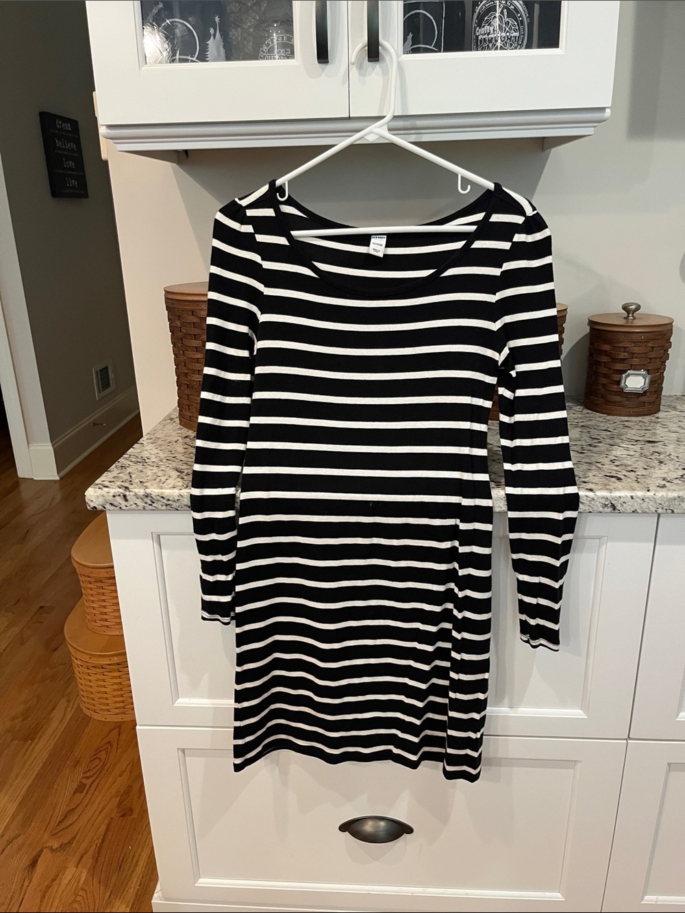 Old Navy Black and White Striped Long Sleeve Dress
